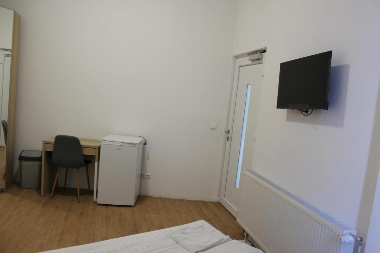 David's Hostel
