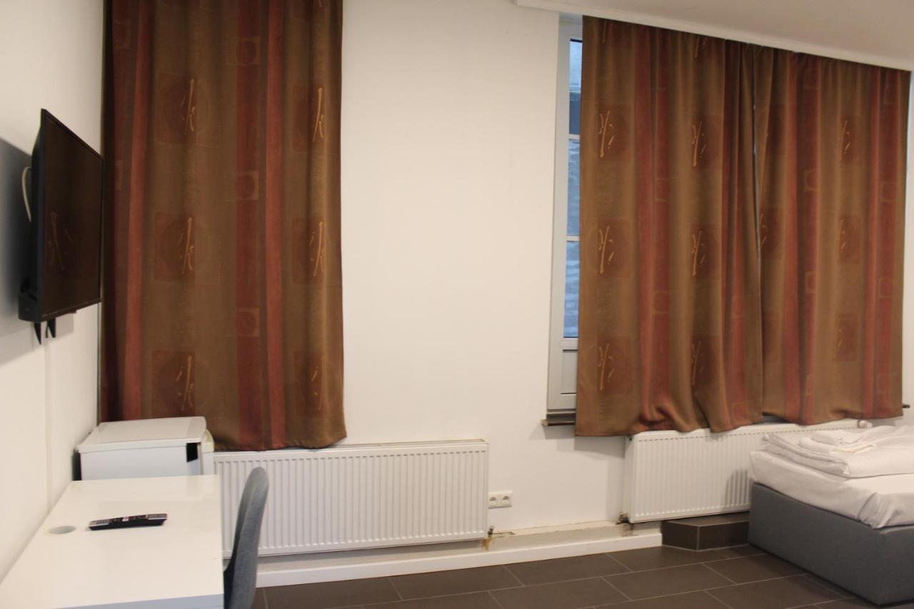 Hostel David's *